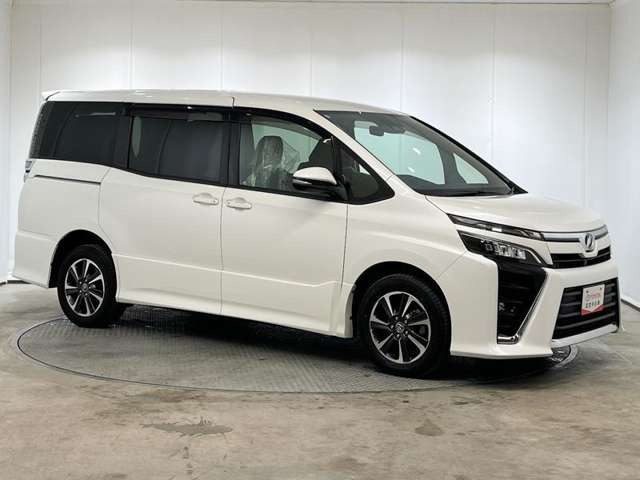 ヴォクシー2.0 ZS 4WD