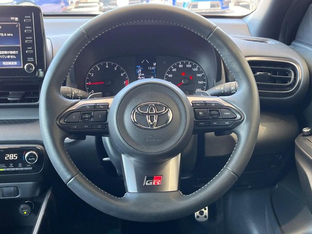 �y�����v�����X�e�A�����O�z�㎿�Ȋv���g�p���邱�ƂŁA��ɂ����������݂ƂĂ��^�]���₷���n���h���ł���