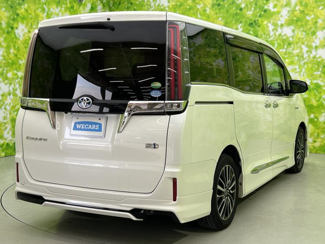 エスクァイアハイブリッド1.8 Gi プレミアムパッケージ