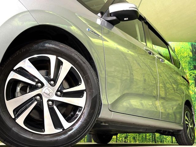 �y����15�C���`�A���~�z�C�[���z�O�ςɃ}�b�`���������A���~�z�C�[���𑕒����Ă���܂��B�e��ЊO�A���~�z�C�[����A�X�^�b�h���X�^�C�����戵�����Ă���܂��B���񂲑��k����������