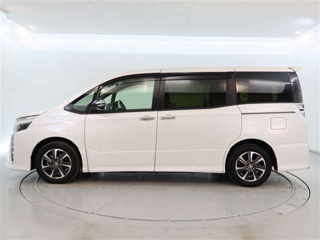 ヴォクシー2.0 ZS 煌II