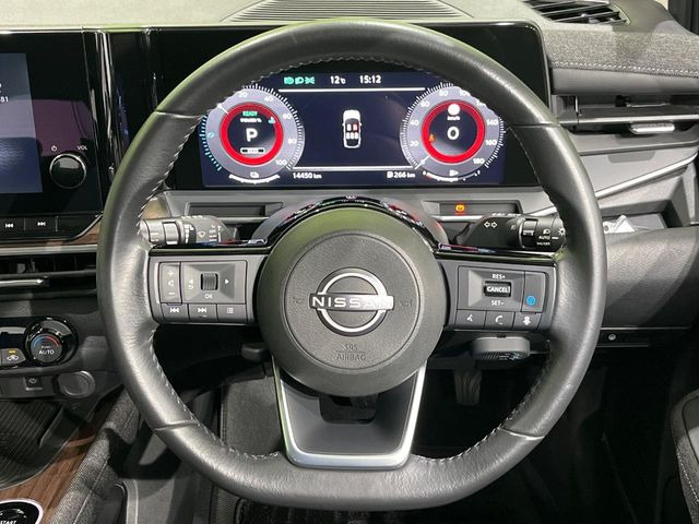 �y�����v�����X�e�A�����O�z�㎿�Ȋv���g�p���邱�ƂŁA��ɂ����������݂ƂĂ��^�]���₷���n���h���ł���