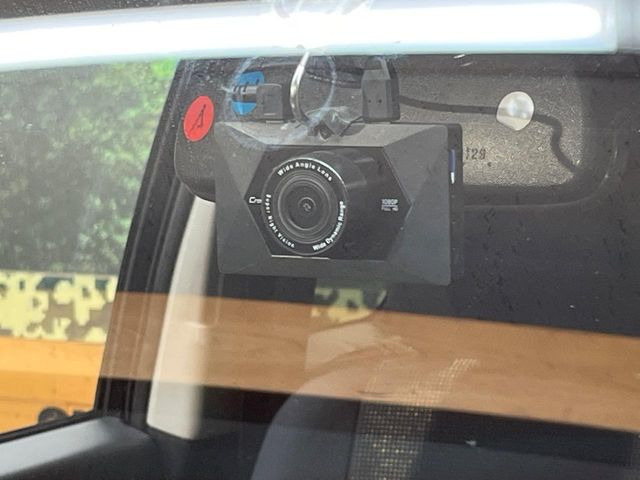 �y�h���C�u���R�[�_�[�z�h���C�u���R�[�_�[����!���s���͂������A������^�]�⎖�̂ɑ��������ہA�f���ŋL�^���A����̃��X�N�ɔ����܂��B���L�^�pSD�J�[�h�͂��q�l�����g�ł��������������K�v������܂��B