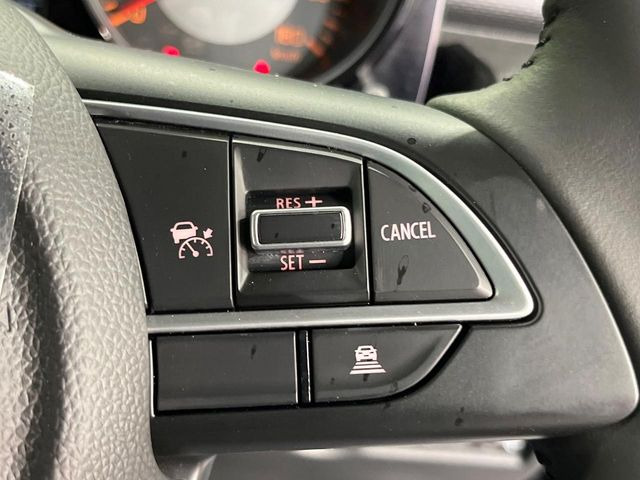 �y�A�_�v�e�B�u�N���[�Y�R���g���[���z�������H�ł̒��������s���y��!!�����ő��x��ۂN���[�Y�R���g���[�����A�Փˌy���V�X�e���ƘA�g���A�O���̎ԗ������m���ĎԊԂ�ۂ悤�ɑ��x���߂��Ă���܂�!!