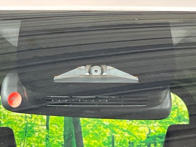 �y�v���N���b�V���Z�[�t�e�B�z�O���̎ԗ��������m���A�Փ˂������Ȏ��͌x��Œ��ӂ𑣂��A�u���[�L�𓥂ޗ͂��T�|�[�g�B�u���[�L�𓥂߂Ȃ������ꍇ�͏Փ˔�Q�y���u���[�L���쓮�A�Փˉ�����T�|�[�g���܂��B