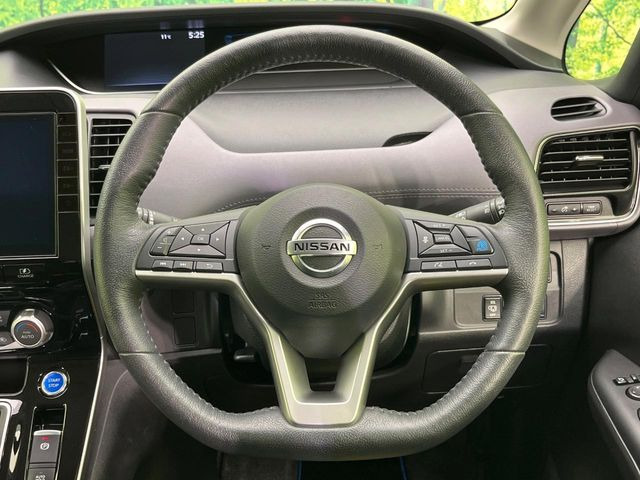 �y�����v�����X�e�A�����O�z�㎿�Ȋv���g�p���邱�ƂŁA��ɂ����������݂ƂĂ��^�]���₷���n���h���ł���