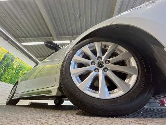 �y����17�C���`�A���~�z�C�[���z�O�ςɃ}�b�`���������A���~�z�C�[���𑕒����Ă���܂��B�e��ЊO�A���~�z�C�[����A�X�^�b�h���X�^�C�����戵�����Ă���܂��B���񂲑��k����������