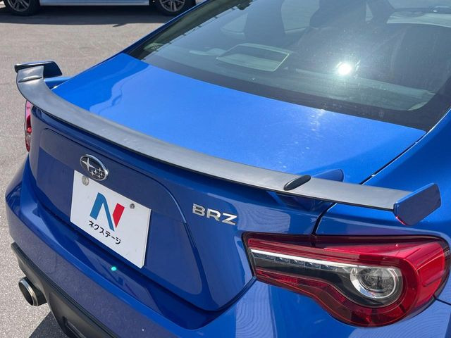 �y�����X�|�C���[�z�X�|�[�c�J�[�炵�����O�b�ƈ����������X�|�C���[�𑕒��􍂑����s���̃X�^�r���e�B(���s���萫)����ɖ𗧂��܂��B