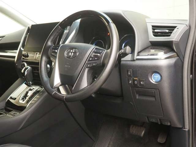 アルファードハイブリッド 2.5 SR Cパッケージ E-Four 4WD