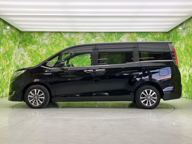 エスクァイアハイブリッド1.8 Gi プレミアムパッケージ ブラックテイラード