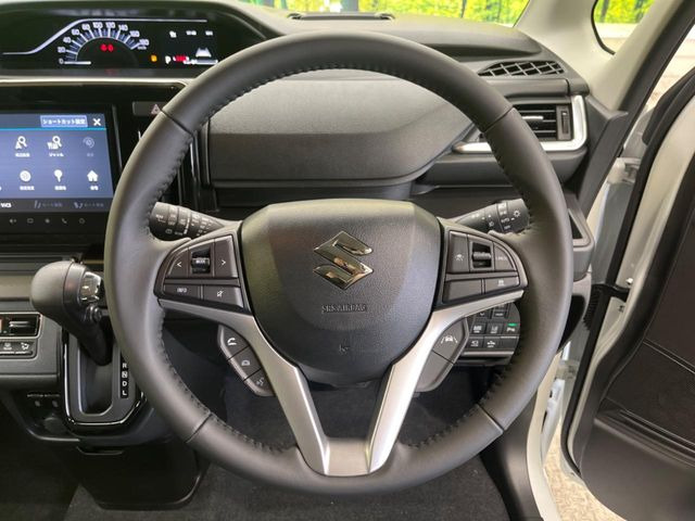 �y�X�Y�L �Z�[�t�e�B�T�|�[�g�z���s���ɑO���̎ԗ�����F�����A�Փ˂������Ȏ��͌x��ƃu���[�L�ŏՓˉ���Ɣ�Q�y�����A�V�X�g�B�����S�Ƀh���C�u�����y���݂��������܂��B