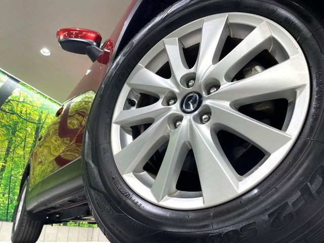 �y����17�C���`�A���~�z�C�[���z�O�ςɃ}�b�`���������A���~�z�C�[���𑕒����Ă���܂��B�e��ЊO�A���~�z�C�[����A�X�^�b�h���X�^�C�����戵�����Ă���܂��B���񂲑��k����������