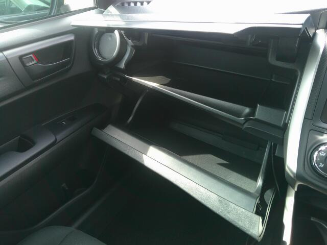 �Ԍ��ؓ��ꓙ���ވꎮ�����[�ł���O���[�u�{�b�N�X�ł��B