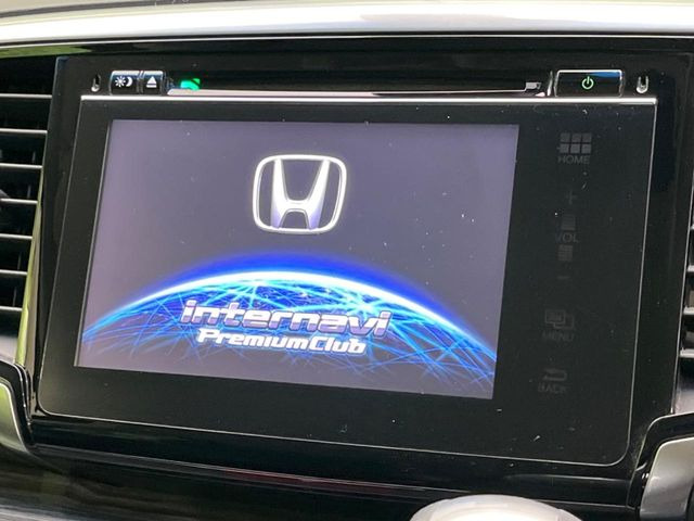 �y���[�J�[�����i�r�z�C���e���A�ɗn�����ރX�^�C���b�V���ȁu��p�݌v�v���[�J�[�i�r�𑕔��􎋔F���⑀�쐫�ȂǊ�{���\�ɂ��D��A���㎿�ȃJ�[���C�t�����y���݂��������܂��B