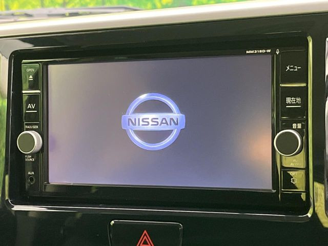 �y�����i�r�z�l�C�̏����i�r�𑕔����Ă���܂��B�i�r�̎g���₷���͂������A�I�[�f�B�I�@�\���[��!�L�����v�◷�s�͂������A�ʋ΂┃�����ȂǕ��i�̃h���C�u���y�����Ȃ�͂���