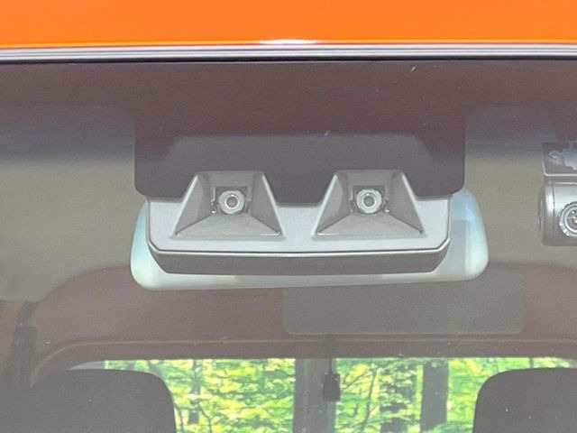 �y�X�}�[�g�A�V�X�g�z���s���ɑO���̎ԗ�����F�����A�Փ˂������Ȏ��͌x��ƃu���[�L�ŏՓˉ���Ɣ�Q�y�����A�V�X�g�B�����S�Ƀh���C�u�����y���݂��������܂��B