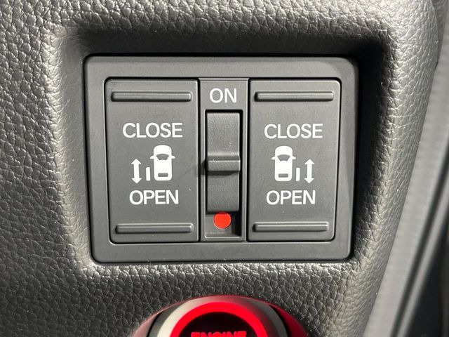 �y�����p���[�X���C�h�h�A�z�X�}�[�g�L�[��^�]�Ȃ̃X�C�b�`�Ō�ȗ����X���C�h�h�A�̊J���\���d��������͂����ăh�A���J����K�v�������A�����Ȃ��q�l�ł��ȒP�ɊJ���߂ł����K�ł���