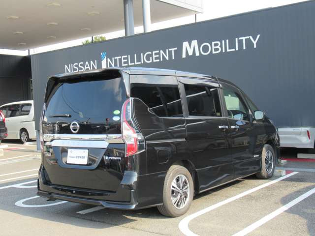 セレナ1.2 e-POWER ハイウェイスターV