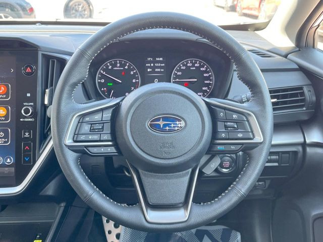 �y�����v�����X�e�A�����O�z�㎿�Ȋv���g�p���邱�ƂŁA��ɂ����������݂ƂĂ��^�]���₷���n���h���ł���