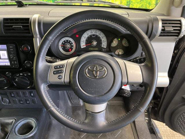 �y�����v�����X�e�A�����O�z�㎿�Ȋv���g�p���邱�ƂŁA��ɂ����������݂ƂĂ��^�]���₷���n���h���ł���