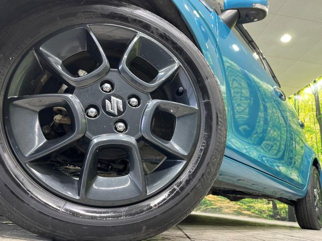 �y����16�C���`�A���~�z�C�[���z�O�ςɃ}�b�`���������A���~�z�C�[���𑕒����Ă���܂��B�e��ЊO�A���~�z�C�[����A�X�^�b�h���X�^�C�����戵�����Ă���܂��B���񂲑��k����������