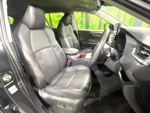 �y�n�[�t���U�[�V�[�g�z�������ƍ���S�n�𗼗������l�C�̃V�[�g���w�ʁE���ʂ̃t�@�u���b�N�f�ނ́A�ʋC���̗ǂ��⊊��ɂ����ɗD��Ă��܂��B�C���╞���ɍ��E���ꂸ���K�ɂ���肢�������܂��B