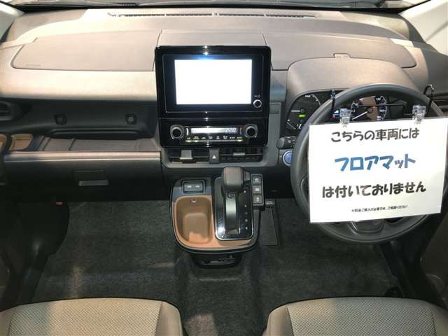 シエンタハイブリッド 1.5 G E-Four 4WD