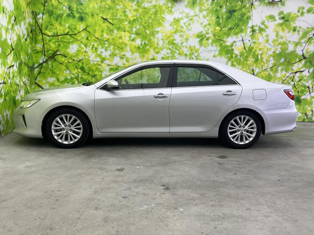 カムリハイブリッド2.5 レザーパッケージ