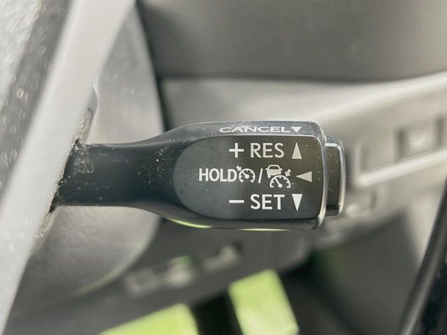 �y�N���[�Y�R���g���[���z�������H�����N���N���s�B�A�N�Z���𗣂��Ă���葬�x�ő��s���ł��A�������^�]���̕��S���y��!�����E�������ȒP�ȃX�C�b�`����Œ����ł��܂��B