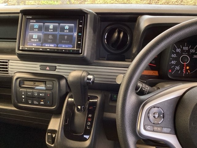 N-VAN+スタイル ファン 4WD