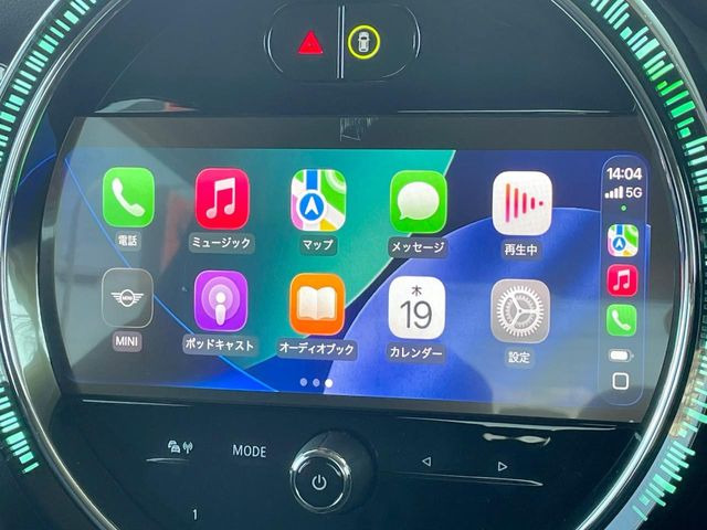 ��Apple Car Play:�X�}�z�Ƃ̗L���ڑ��ŁA�i�r�E�I�[�f�B�I�Đ��ȂǃX�}�z�̃A�v���@�\����ʂł��g����֗��@�\�ł�!