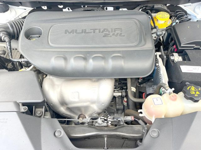 �����X�ł́A�e���[�J�[�̐�p�f�f�e�X�^�[�𓱓��B���Ǝ��i�����e�N�j�J���X�^�b�t���풓���Ă���܂��̂ŁA������̍ۂɂ����S���Ă����p���������܂��B