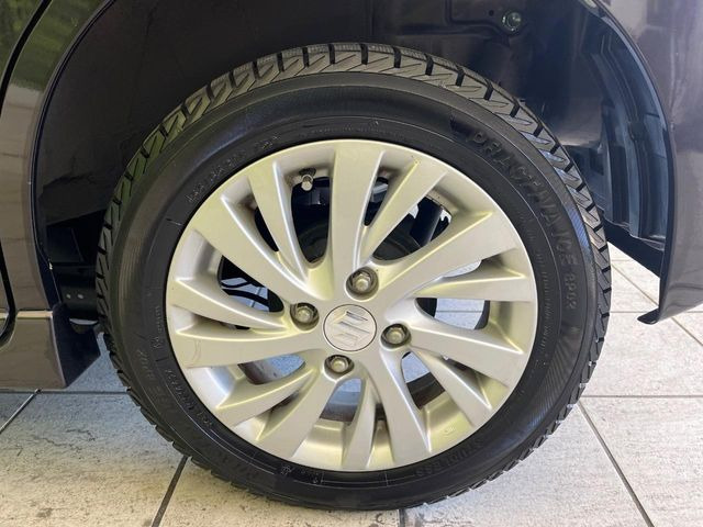 �y����14�C���`�A���~�z�C�[���z�O�ςɃ}�b�`���������A���~�z�C�[���𑕒����Ă���܂��B�e��ЊO�A���~�z�C�[����A�X�^�b�h���X�^�C�����戵�����Ă���܂��B���񂲑��k����������