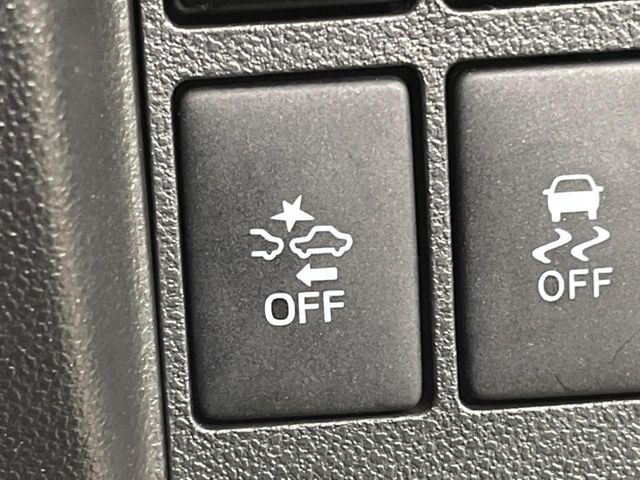 �y�X�}�[�g�A�V�X�g�z���s���ɑO���̎ԗ�����F�����A�Փ˂������Ȏ��͌x��ƃu���[�L�ŏՓˉ���Ɣ�Q�y�����A�V�X�g�B�����S�Ƀh���C�u�����y���݂��������܂��B