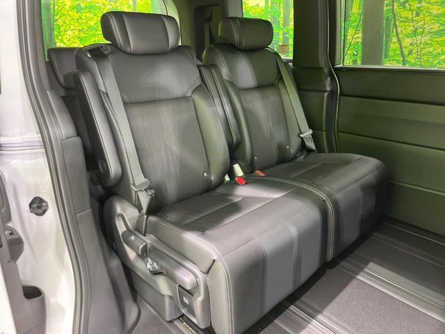 ���i���ȃI���W�i���t���A�}�b�g���I�v�V�����ɂĂ��p�ӂ��Ă���܂��B���D���ȃf�U�C����J���[�����Ԃɍ��킹�đI��ł����������Ƃ��ł��܂���