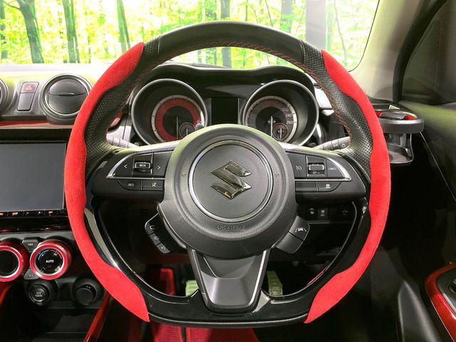 �y�����v�����X�e�A�����O�z�㎿�Ȋv���g�p���邱�ƂŁA��ɂ����������݂ƂĂ��^�]���₷���n���h���ł���