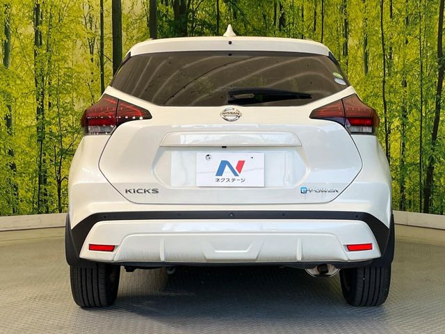 安心の最長10年・走行無制限保証(有償)をご用意。保証内容も充実はもちろん、無料点検&オイル交換や、年中無休の全国・24時間ロードサービスも付帯されておりますのでご安心下さい。