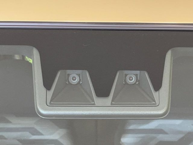 �y�X�}�[�g�A�V�X�g�z���s���ɑO���̎ԗ�����F�����A�Փ˂������Ȏ��͌x��ƃu���[�L�ŏՓˉ���Ɣ�Q�y�����A�V�X�g�B�����S�Ƀh���C�u�����y���݂��������܂��B