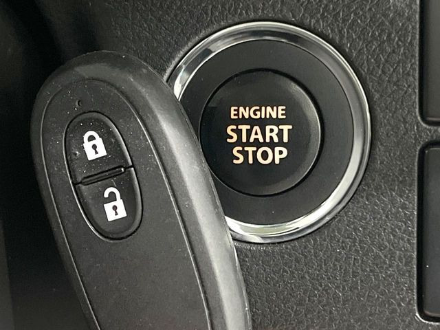 �y�L�[���X�X�^�[�g�V�X�e���z�J�o����|�P�b�g�ɓ��ꂽ�܂܂ł��h�A�̎{���E�������\�ȃX�}�[�g�L�[�𑕔��B�G���W���̃I���E�I�t�����J�M�����o���K�v����������Ƃ��Ă��֗��ł���