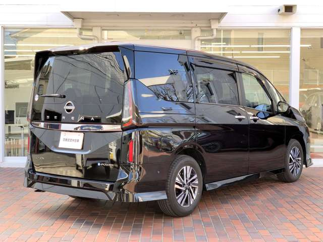 セレナ1.4 e-POWER ルキシオン