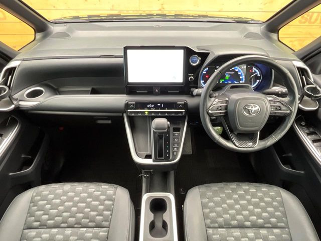 ヴォクシー1.8 ハイブリッド S-Z