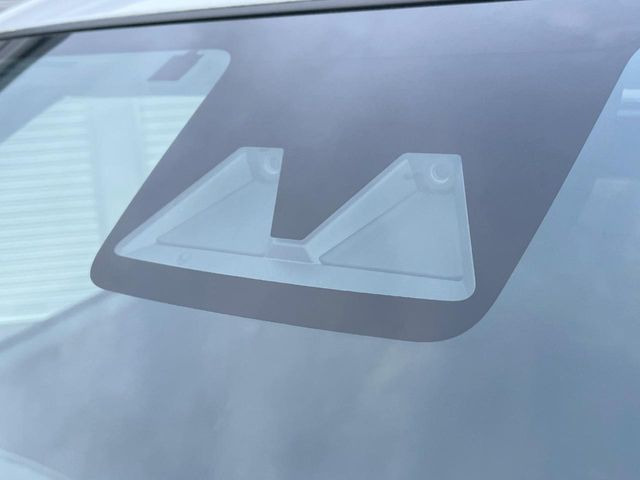 �y�X�}�[�g�A�V�X�g�z���s���ɑO���̎ԗ�����F�����A�Փ˂������Ȏ��͌x��ƃu���[�L�ŏՓˉ���Ɣ�Q�y�����A�V�X�g�B�����S�Ƀh���C�u�����y���݂��������܂��B