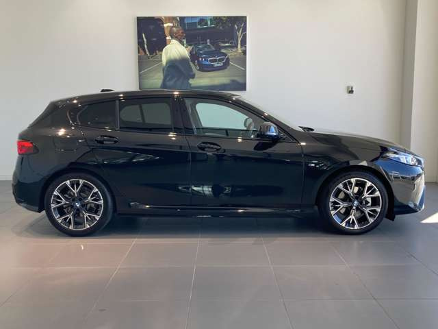 1シリーズ120d Mスポーツ