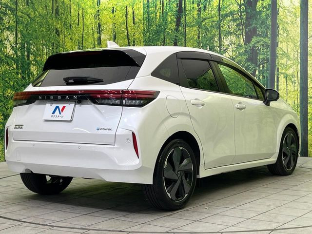 ☆全国のネクステージからお取り寄せが可能※!遠方の店舗に展示してあるクルマが気になる場合も、最寄りの店舗でご覧いただくことが可能です!是非私たちに要望をお聞かせください!※別途費用