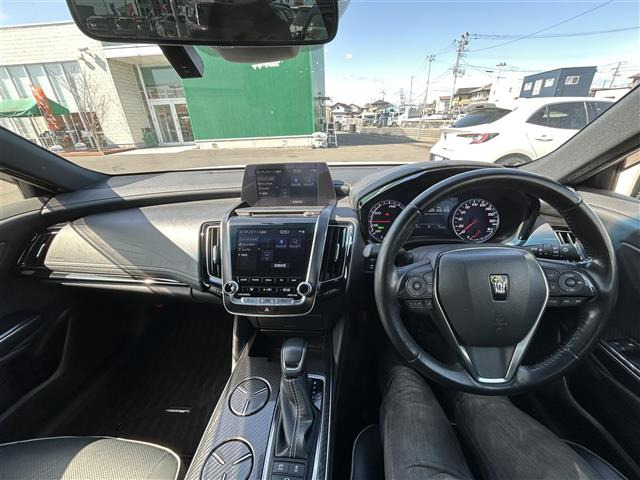 クラウンハイブリッド 2.5 RS