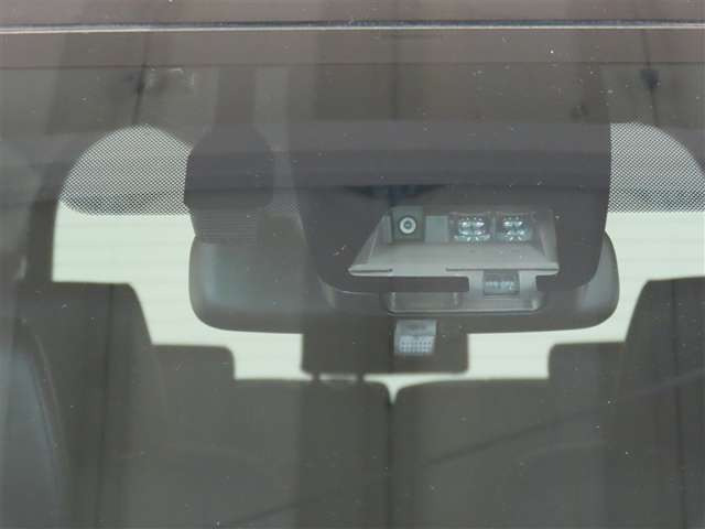 エスクァイアハイブリッド1.8 Gi