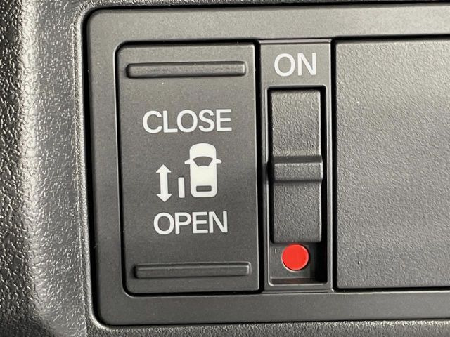 �y�p���[�X���C�h�h�A�z�X�}�[�g�L�[��^�]�Ȃ̃X�C�b�`�ŃX���C�h�h�A�̊J���\���d��������͂����ăh�A���J����K�v�������A���������q�l�ł��A�d���ו��������Ă��鎞�����N�ɊJ���߂ł��܂���