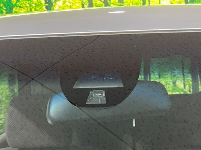 �y�V�e�B�u���[�L�A�N�e�B�u�V�X�e���z�ᑬ���s���ɑO���̎ԗ�����F�����A�Փ˂������Ȏ��͌x��ƃu���[�L�ŏՓˉ���Ɣ�Q�y�����A�V�X�g�B�����S�Ƀh���C�u�����y���݂��������܂��B��Ԃ�r�V���ɂ��ǍD�Ȏ�