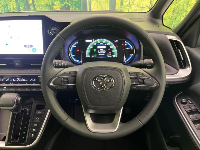 �y�����v�����X�e�A�����O�z�㎿�Ȋv���g�p���邱�ƂŁA��ɂ����������݂ƂĂ��^�]���₷���n���h���ł���