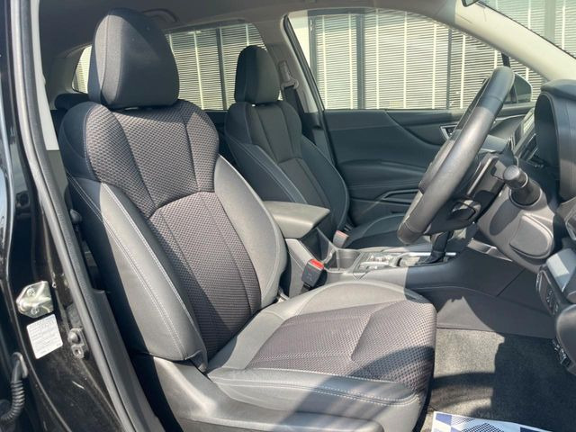 �y����n�[�t���U�[�V�[�g�z�������ƍ���S�n�𗼗������l�C�̃V�[�g���w�ʁE���ʂ̃t�@�u���b�N�f�ނ́A�ʋC���̗ǂ��⊊��ɂ����ɗD��Ă��܂��B�C���╞���ɍ��E���ꂸ���K�ɂ���肢�������܂��B